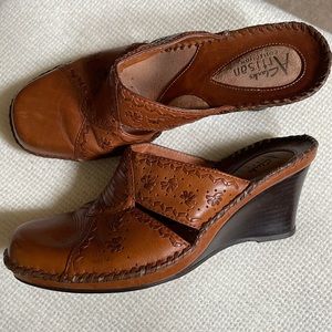 Clarks Artisan Collection Slip-on Wedge Slide